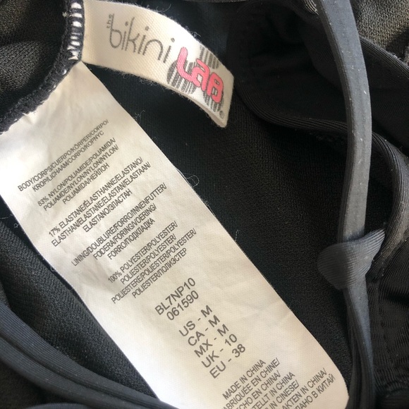 One Piece Swimsuit 🦋 - Picture 6 of 7